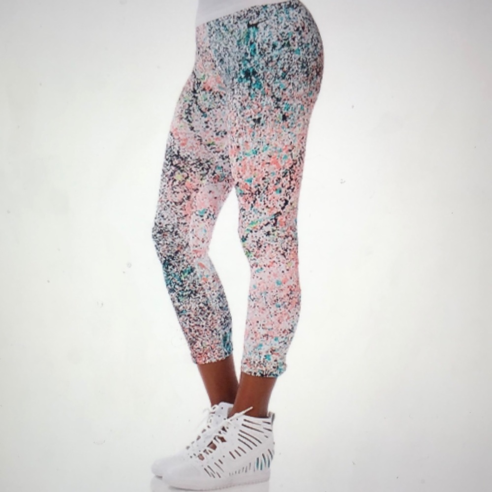 Nike Lava Glow (paint splatter) Crop Legging